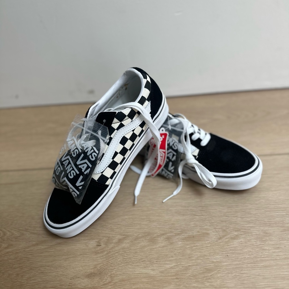 NEW Old Skool Vans Black and White Checkered Sneakers
